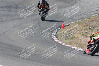 media/Apr-20-2025-AHRMA (Sun) [[393a79c373]]/Race/Group 11 early race/Turn 4b/